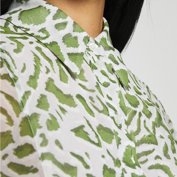Topshop Green and White Patterned Blouse - Picture 5 of 8